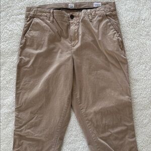 GAP Girlfriend Chino